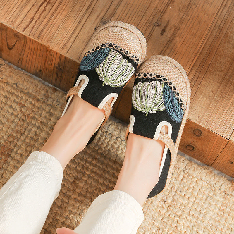 Minimalist Color Matching Ethnic Embroidered Women'S Cloth Shoes With Shallow Mouth, Lazy Kick, Comfortable Knitted Sole
