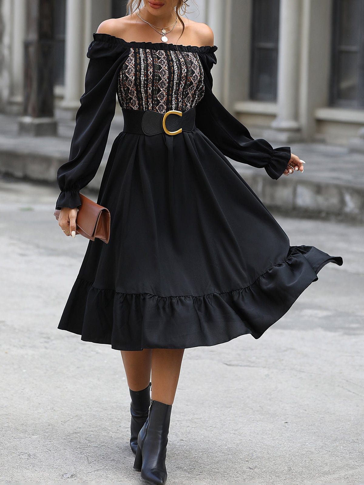 New Style Of Elegant Square Neck Design With A Sense Of Waist Closure Dress