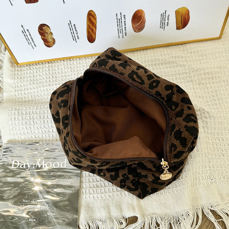 Minimalist Leopard Print Travel Portable Cosmetic Bag