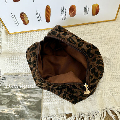 Minimalist Leopard Print Travel Portable Cosmetic Bag