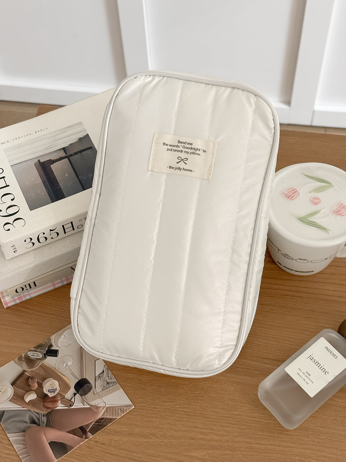 Versatile Vertical Storage Bag Waterproof Large Capacity Travel Organizer