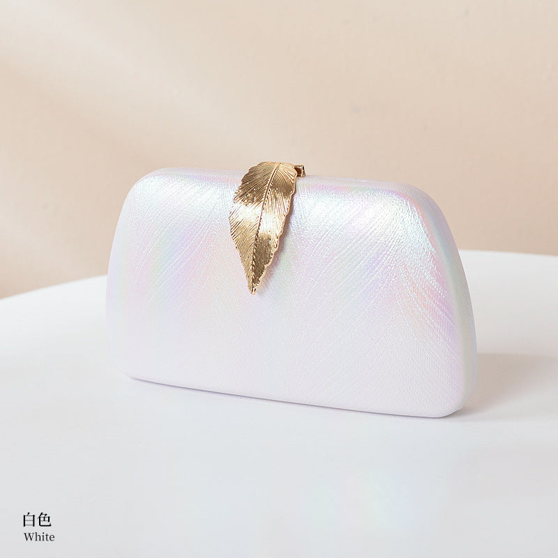 Trendy Gradient Leaf Clutch Bag for Women