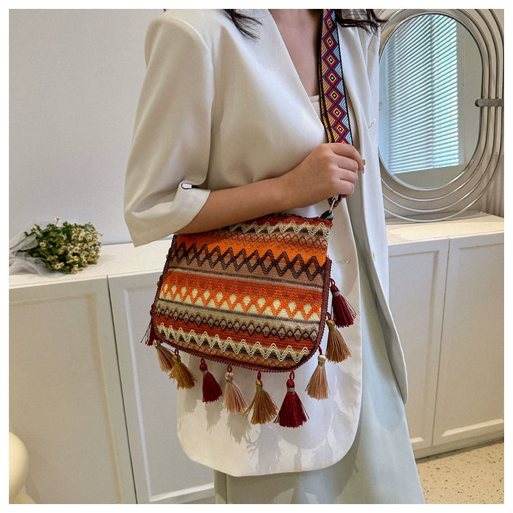 Small Fresh Ethnic Style Crossbody Bag For Women'S New Fashion Versatile Wide Shoulder Strap Single Shoulder Bag Tassel Bucket Bag