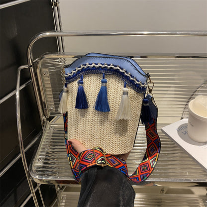 Trendy Woven Bucket Bag for Women with Fringe