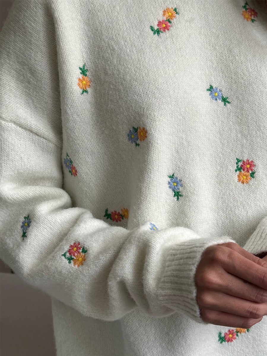 Simple Embroidered Flower Round Neck Cardigan