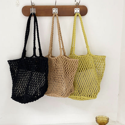 Woven Handbag with Hollow Design Large Capacity Fashionable Shoulder Bag