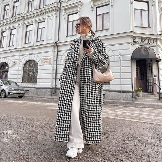 Checkered Long Trench Coat Stylish High-End Outerwear
