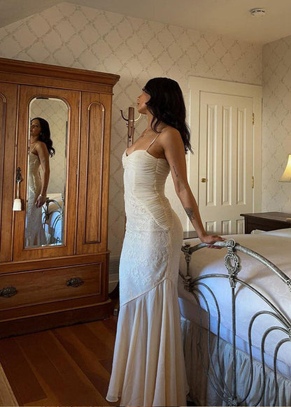 Lace Mermaid Evening Gown With Apricot Hue
