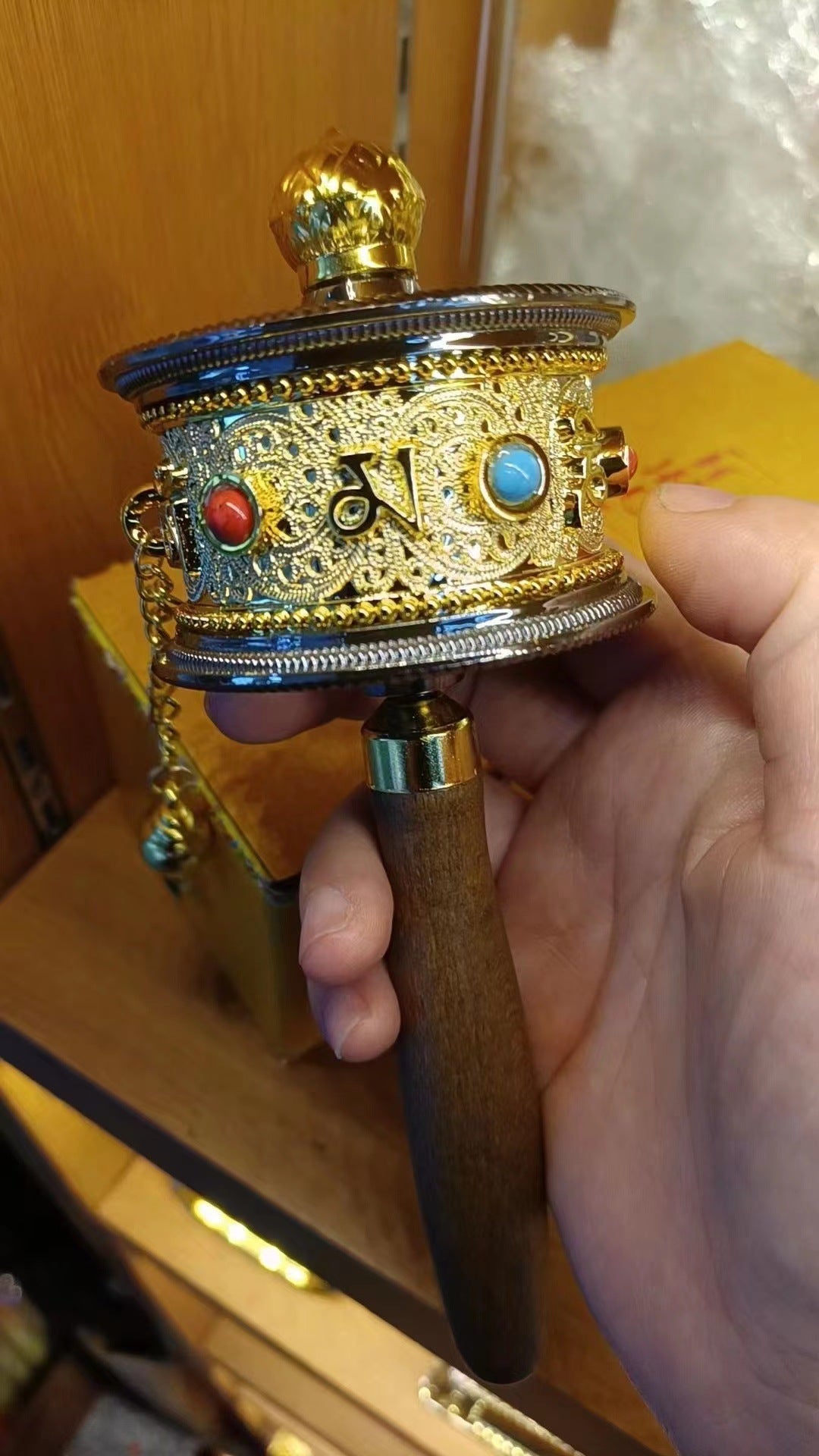 6 Cm Hand-Cranked Prayer Wheel Tibetan Pure Brass Hand-Held Gold Barrel Six-Character Mantra Household Tibetan Hand Prayer Wheel