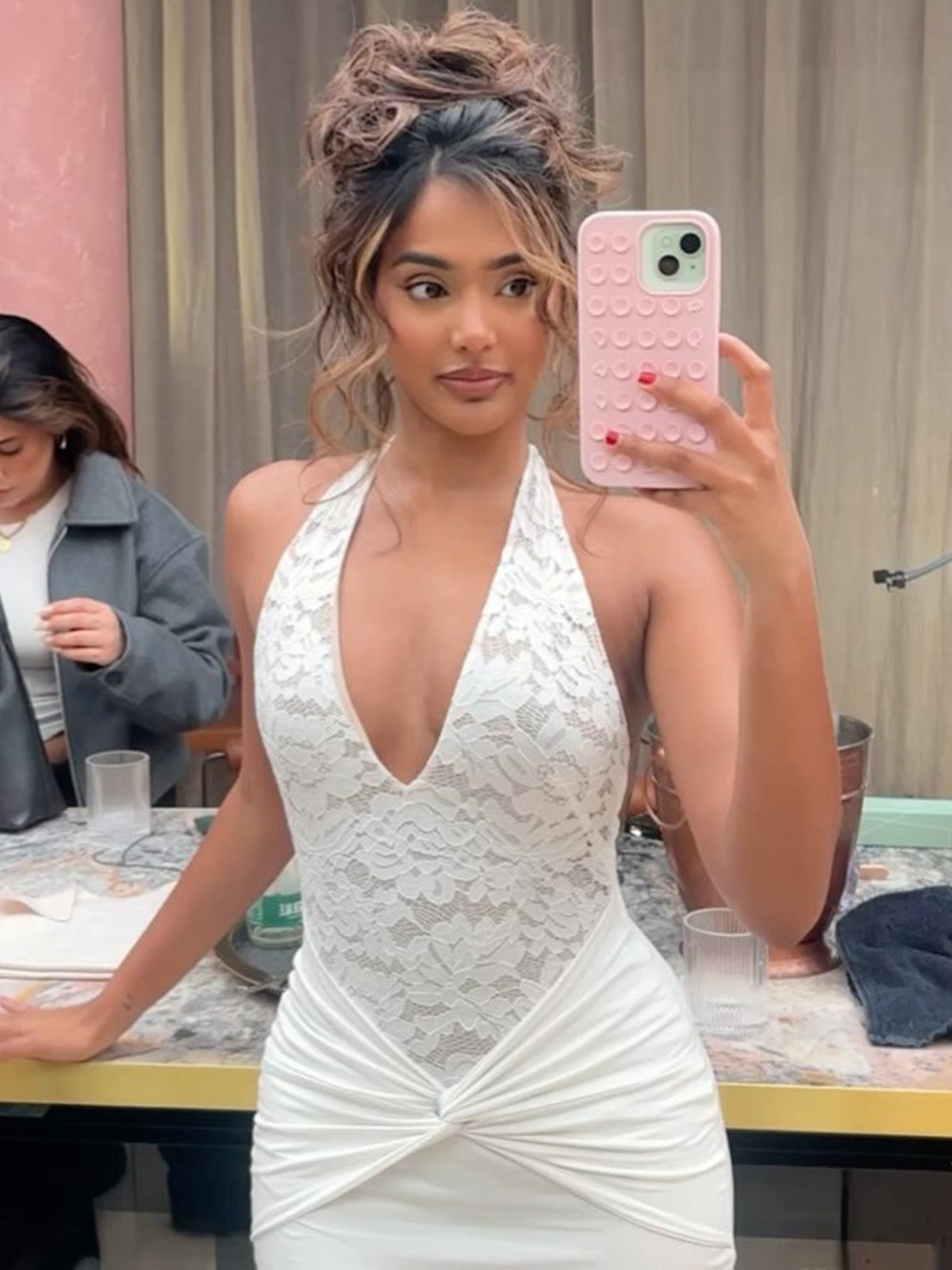 Elegant Lace Backless Bodycon Dress