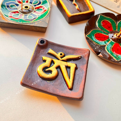 Nepal Tibetan Incense Insert Shiva'S Eye Gilt Gray Pottery Om Buzz Word Round Square Seat Handmade Six Character Mantra Incense Burner