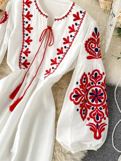Women Autumn Dresses Bohemian Embroidered Flower O-Neck Lantern Sleeve High Waist Pleated Dress All-Match Female Vestidos Pl393