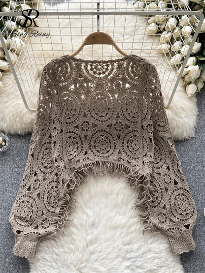 Autumn Casual Loose Knitting Top O Neck Hook Flower Hollow Long Sleeved Tassel Design Fashion French Vintage Blouse