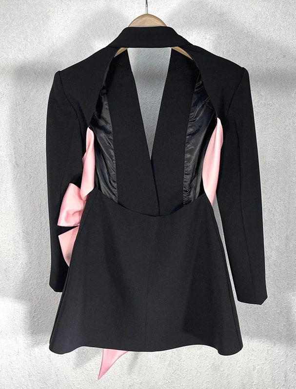 Ariana Blazer