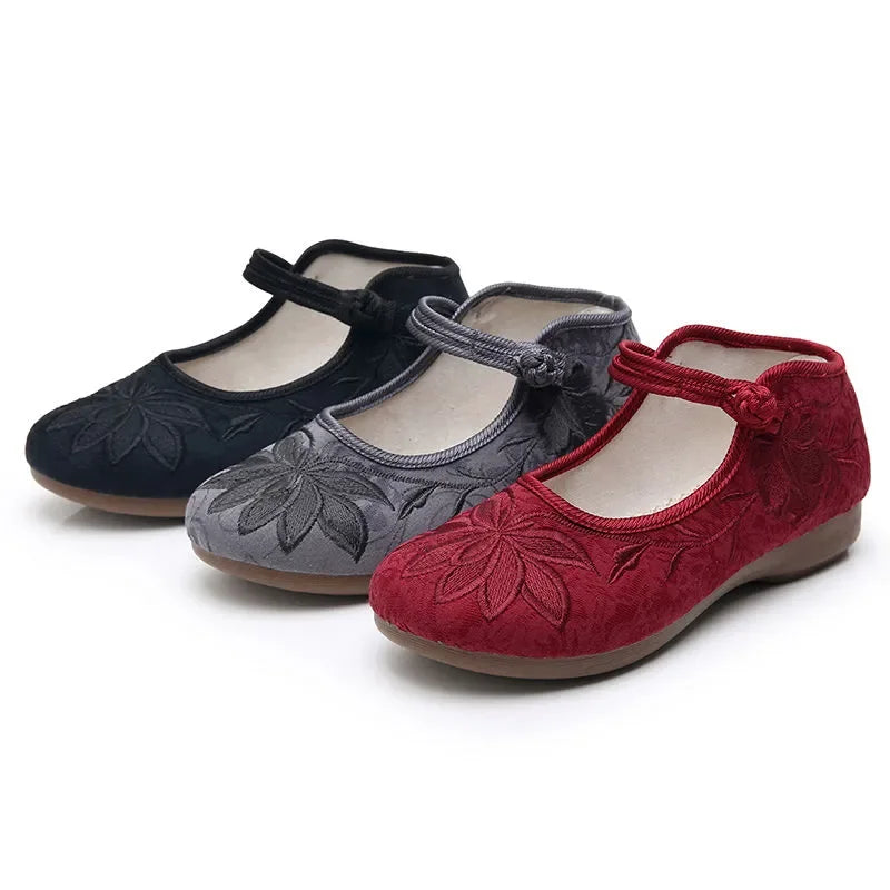 Women Retro High Quality Red Embroidery Ballet Shoes Lady Casual Sweet White Anti Skid Hemp Flat Shoes Zapatos Mujer E6184X