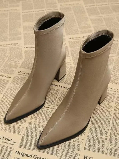 Bily Boots