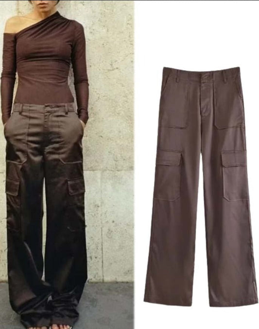 Nikoli Pant