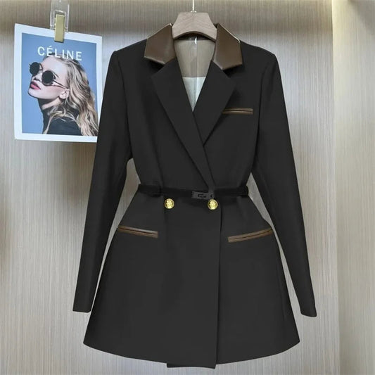 Neli Blazer