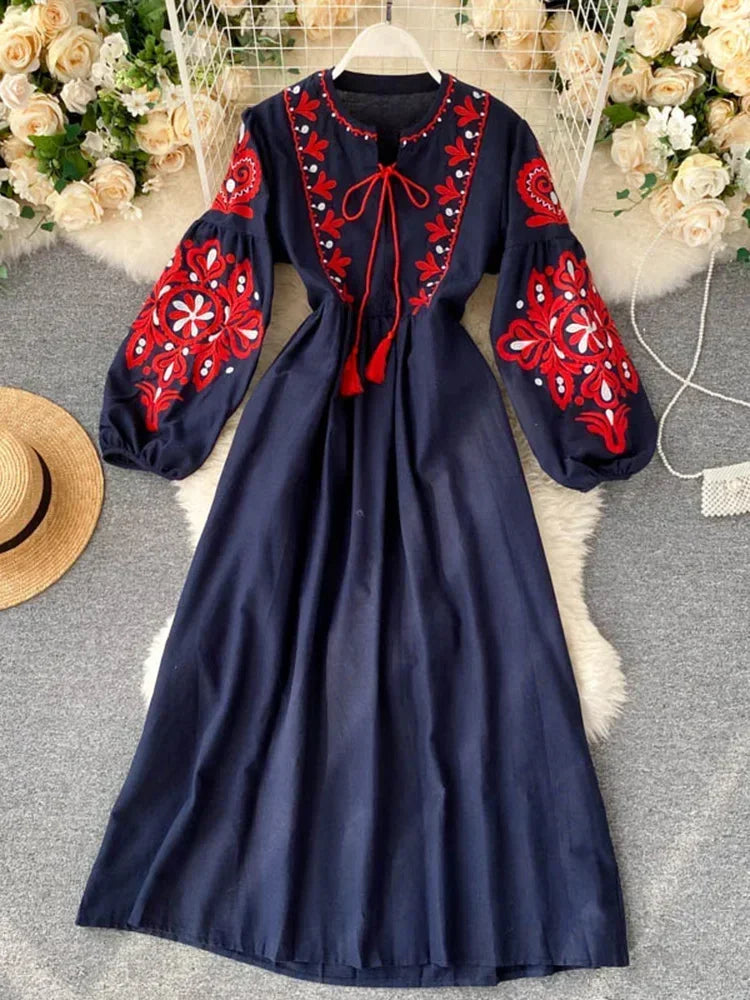 Women Autumn Dresses Bohemian Embroidered Flower O-Neck Lantern Sleeve High Waist Pleated Dress All-Match Female Vestidos Pl393