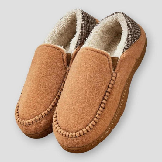 Saint Morris Kent Plush Slipper