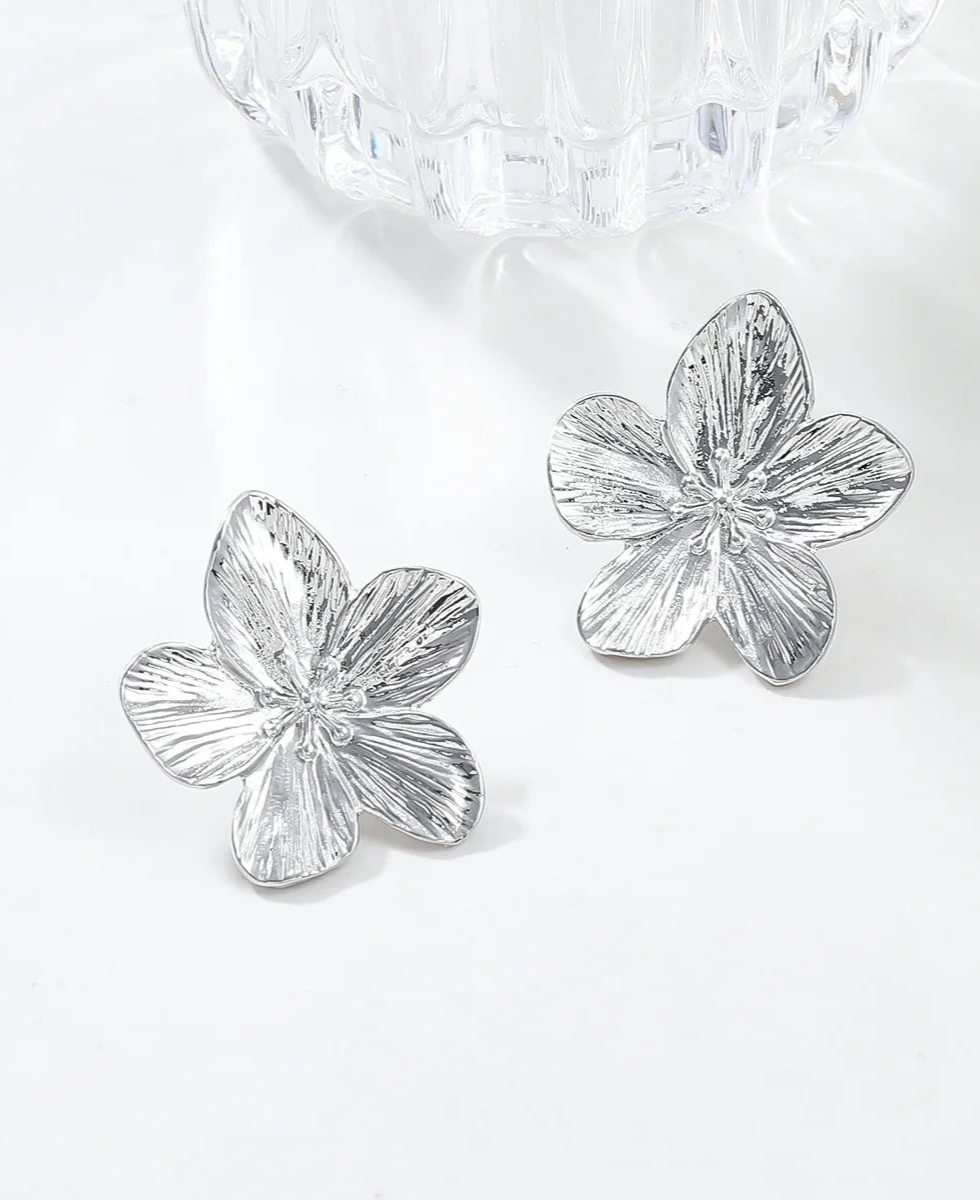 Esteria Earrings