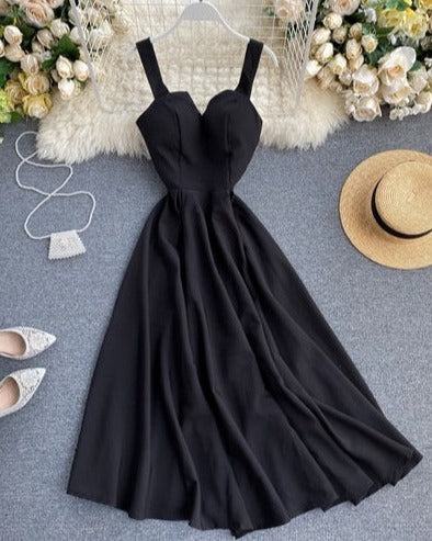 Nela Dress