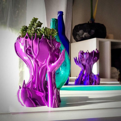 Sky Madrid Melted Girl Flower Pot