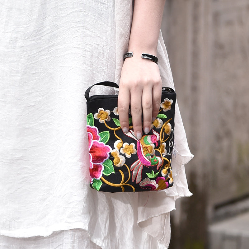 Ethnic Style Women'S Bag Embroidery Bag Embroidered Canvas Bag Coin Purse Small Bag Women'S Bag Clutch Bag Mini Cross-Body Bag