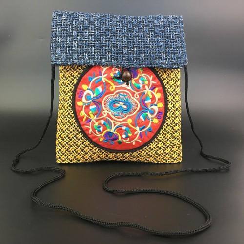 Classic National Style Embroidery Bag Embroidery Retro Rag Casual Lady One-Shoulder Bag Small Bag Oblique Bag