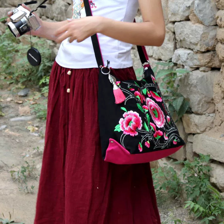 Clearance Single Shoulder Oblique Span Ethnic Minority Characteristics Canvas Embroidery Bag