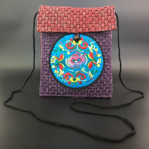Classic National Style Embroidery Bag Embroidery Retro Rag Casual Lady One-Shoulder Bag Small Bag Oblique Bag