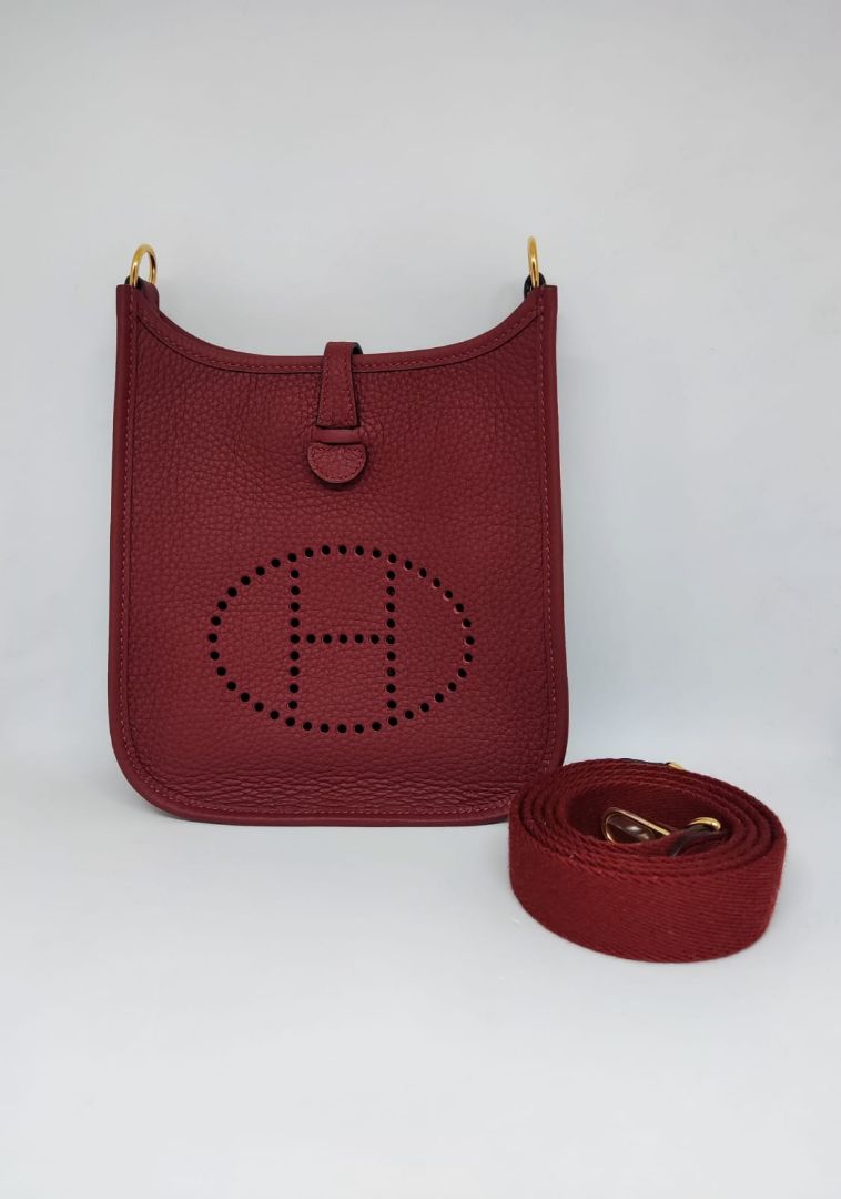 Hermès rouge H Mini evelyne crossbody bag
