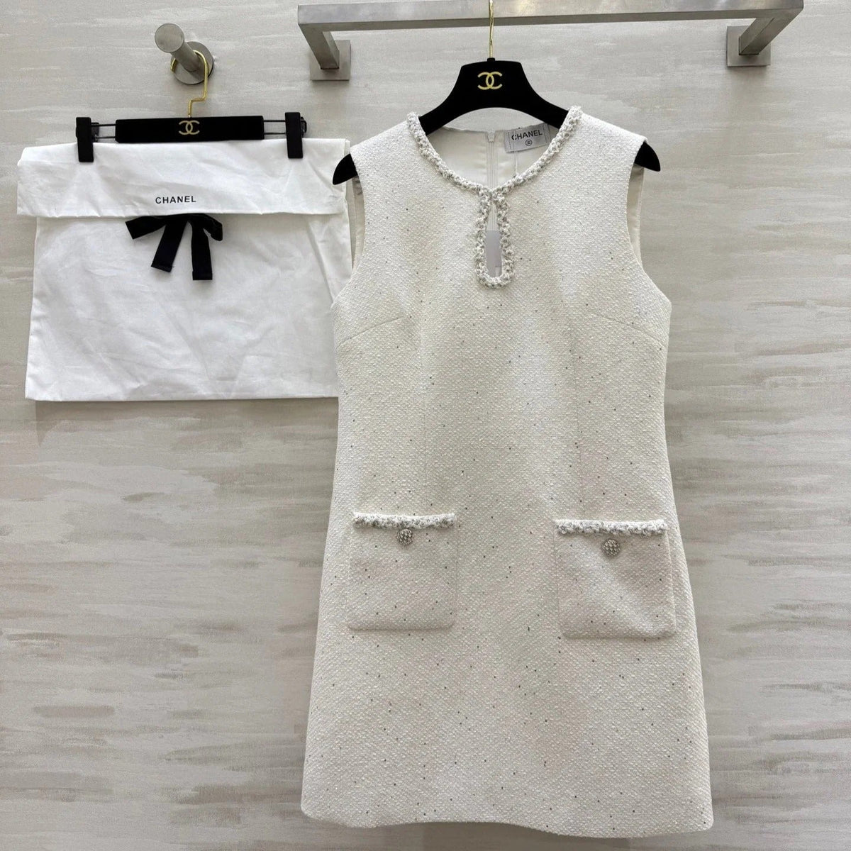 CHANEL SLEEVELESS WOOL DRESS STYLE 20