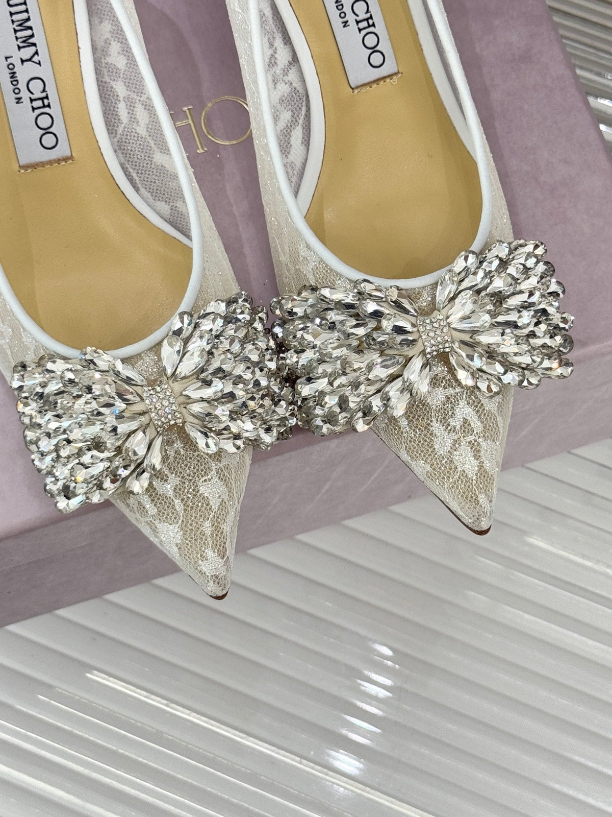 JC25WF Rhinestone Bow Pionted Toe High Heels 65 White Sheepskin 573537