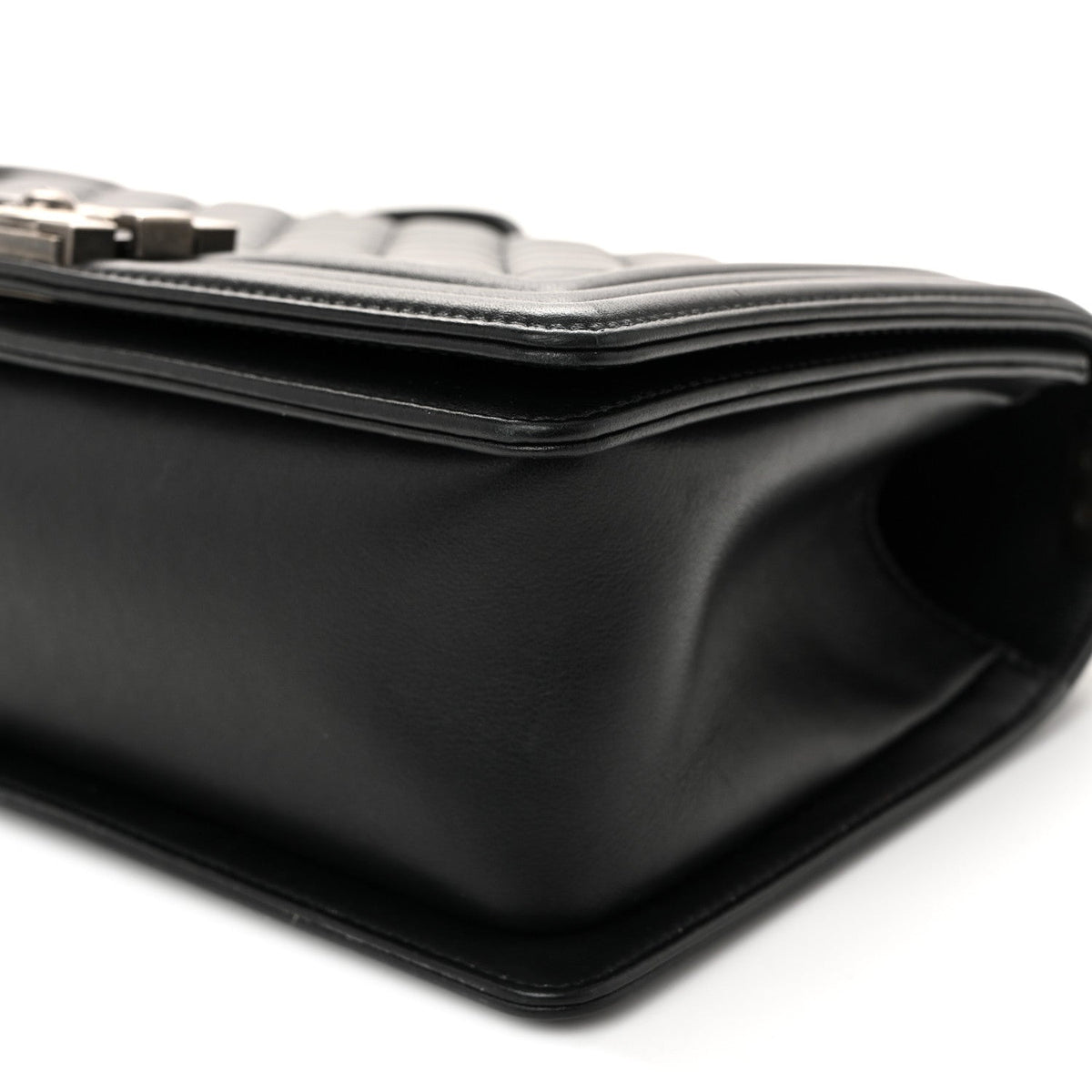 Lambskin Quilted Medium Boy Flap Black