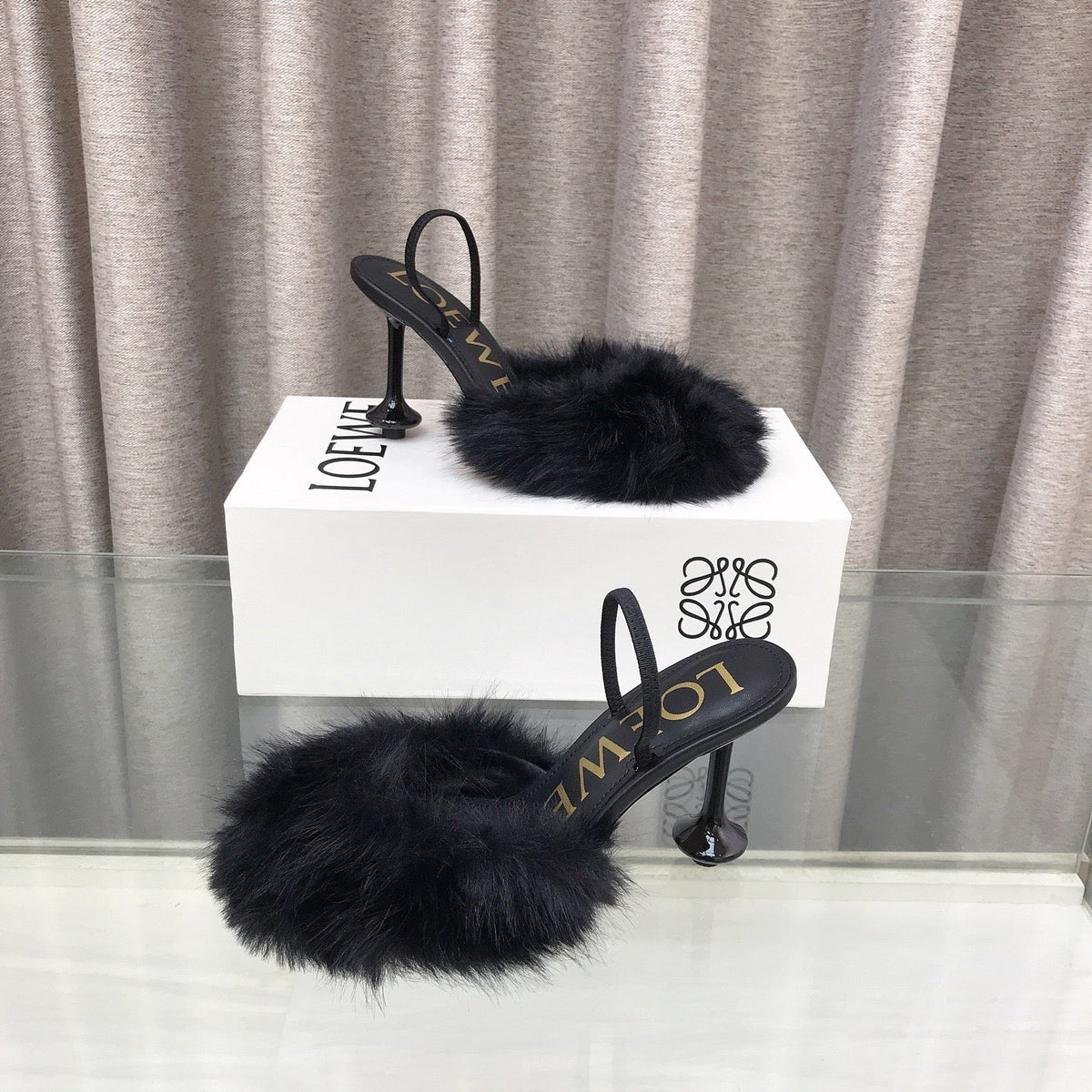 Loewe 25SS Fur-lined Mule 100 Black in Fox Fur 597440
