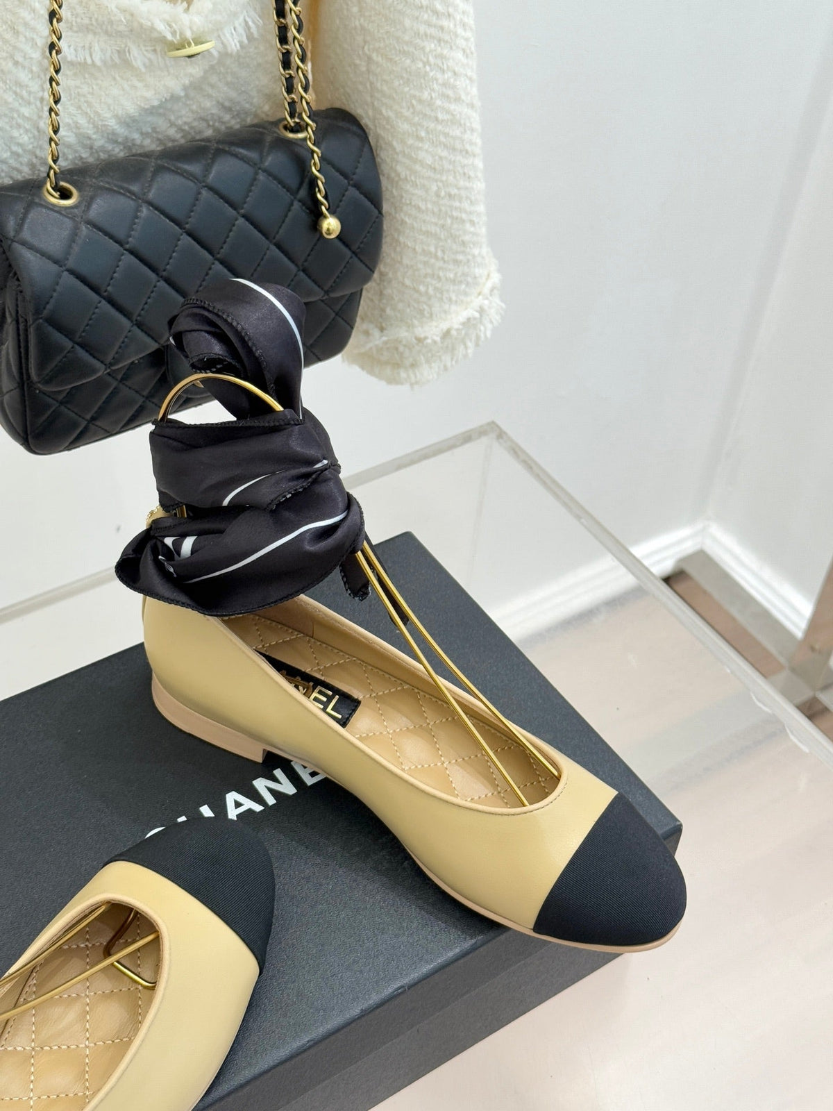 CC 26C Double C Ribbon Flat Shoes Black Beige Cafskin Fabric 557534