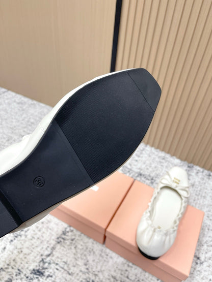 Miu Mary Jane Flat White Sheepskin 591573