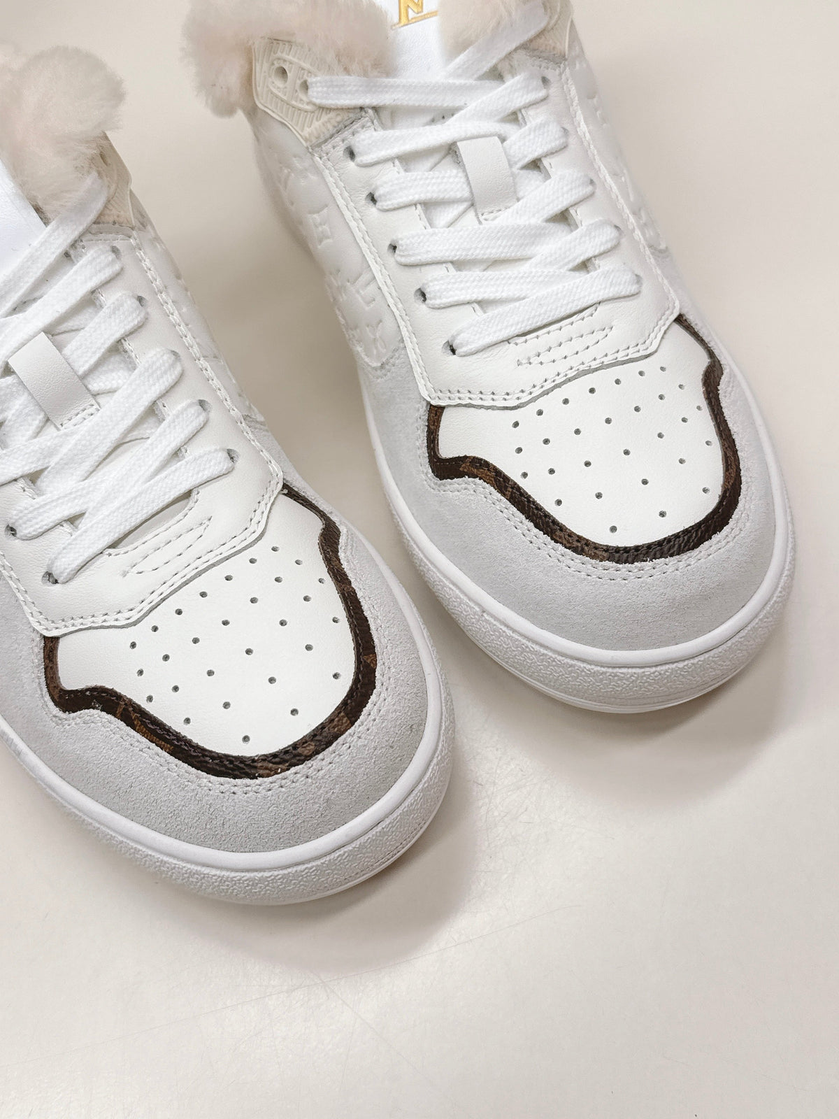 LV Stadium Sneaker White Brown Monogram Canvas Cowhide Wool 595426