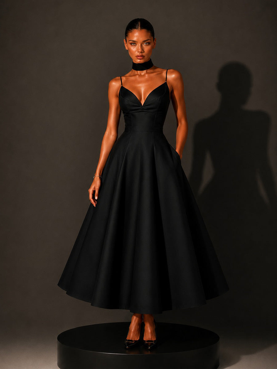 Ruby Retro-Elegant V-Neck Midi Dress In Black