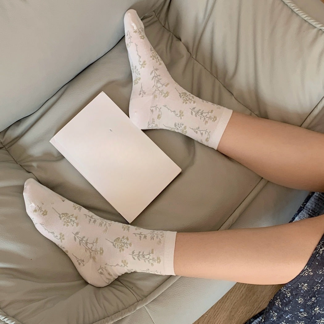 Rufia - Artistic Fresh Floral Crew Socks for Spring Days