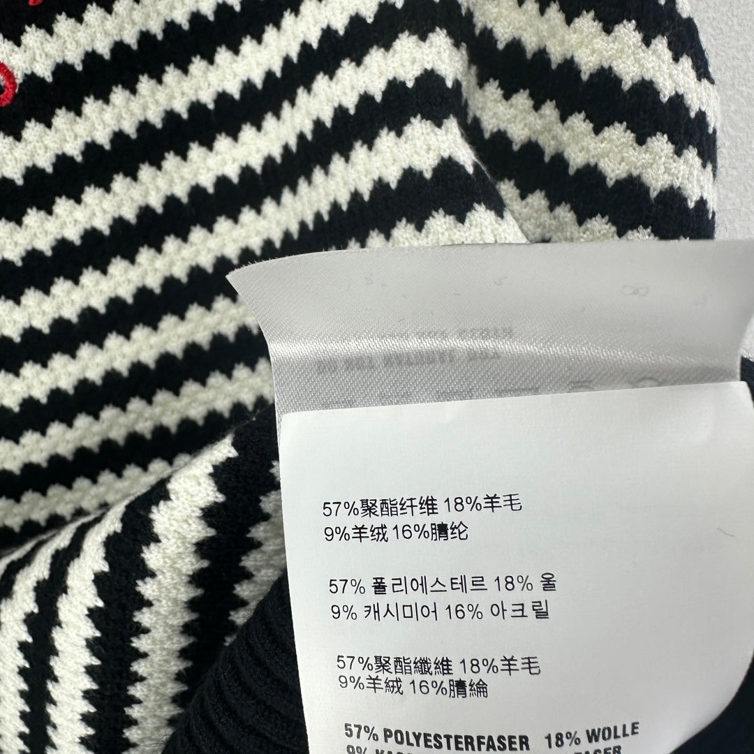 Prada 26s Knit Vest White Black Stripes Ribbed Knit 348998