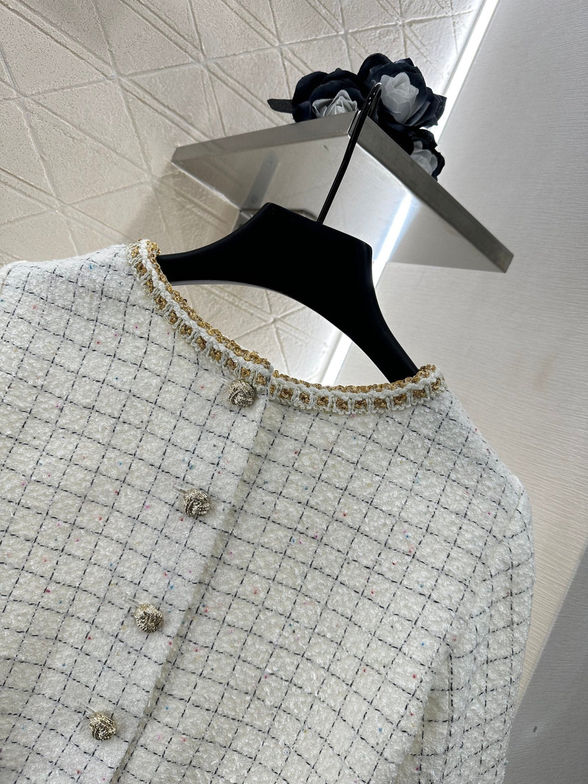 CHANEL BUTTON-BACK DRESS TOP STYLE 286