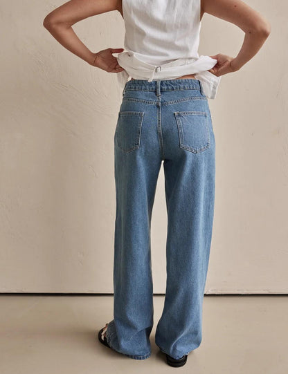 Minimalist Washed Mid Waist Wide Leg Jeans