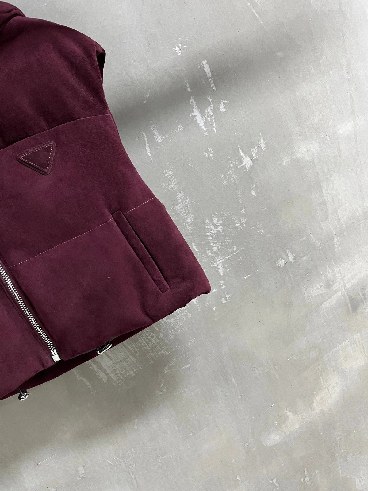 PRADA 25S SUEDE DOWN VEST 385