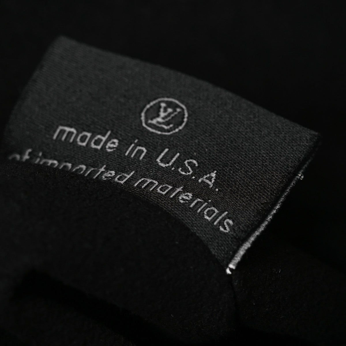 Reverse Monogram Pochette Metis