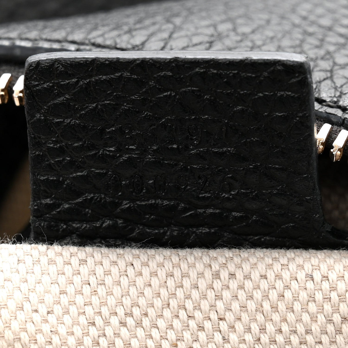 Pebbled Calfskin Large Soho Hobo Black