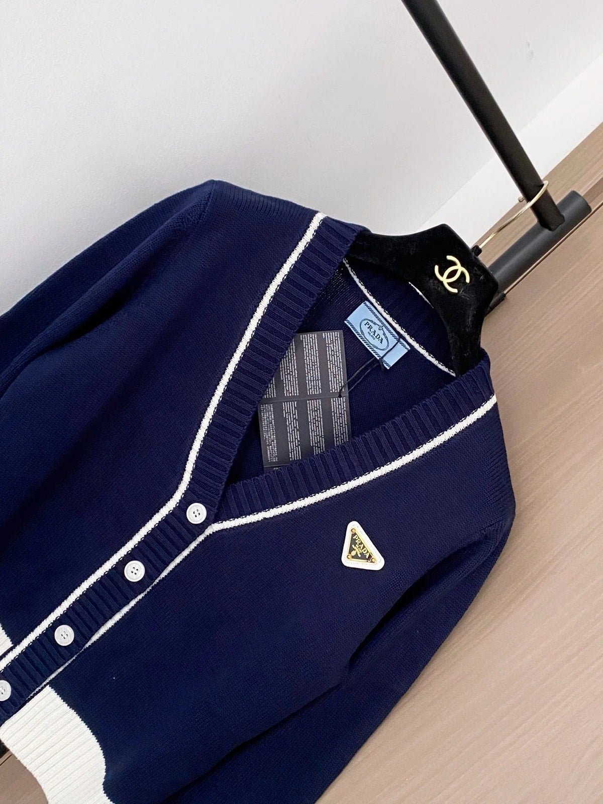 PRADA 25S CARDIGAN 480