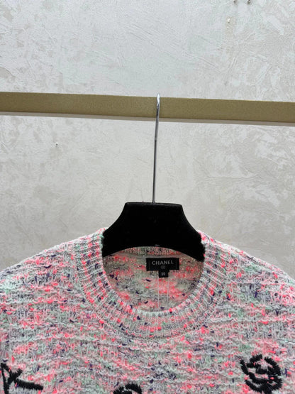 CC 26 Crew Neck Embroidered Logo Knit Sweater Wool 809408