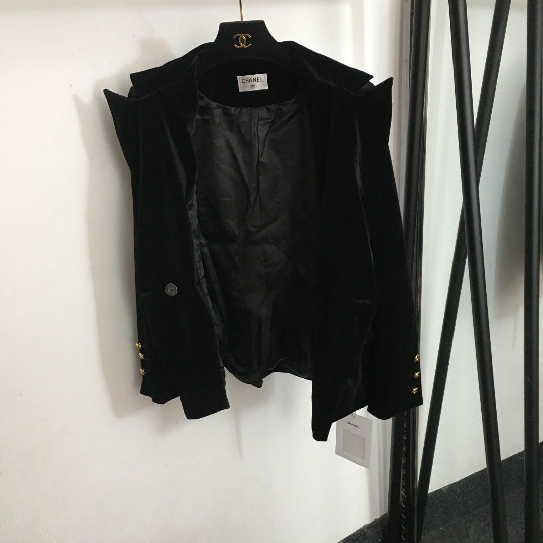 Chanel Long-Sleeve Velvet Blazer